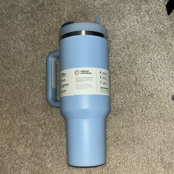 NWT 40oz Stanley Light Blue Quencher H2.0 Tumbler with Handle - Picture 2 of 5